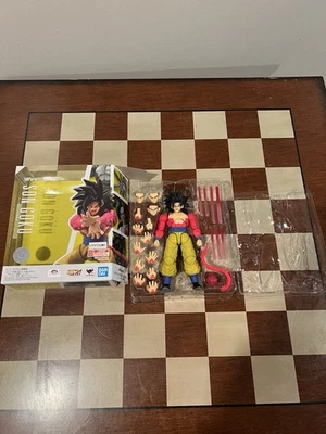 Bandai S.H.Figuarts Super Saiyan 4 Son Goku Dragon Ball GT Foto 1 de 4