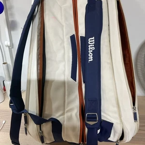 Mochila Wilson Roland Garros SUPER Tour 9 Bolso Azul Marino y Blanco - Imagen 1 de 9