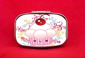 KAWAII CUPCAKE FOOD BAKER CAKE METAL PILL MINT BOX CASE - Picture 1 of 2
