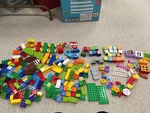 LEGO DUPLO 200+ 4LBS Bricks Windows Mixed Blocks Wheels Building Lot Flowers Abc - Picture 1 of 12
