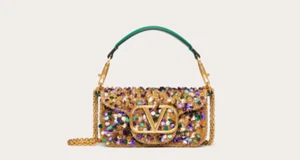 SMALL VALENTINO GARAVANI LOCÒ SHOULDER BAG WITH 3D EMBROIDERY - BNWT - Picture 1 of 9