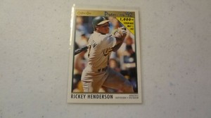 1992 O-PEE-CHEE #147 RICKEY HENDERSON  BASEBALL CARD