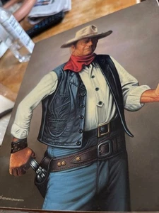 John Wayne Zeder Andenkenbox gefüllt mit John Wayne Papierpuppen und Foto - Bild 1 von 4