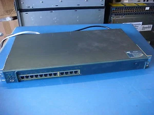 Cisco WS-C2950-12 Catalyst 2950-12 10/100 12-portowy przełącznik - Zdjęcie 1 z 1