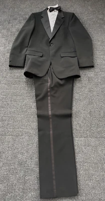 1980s Vintage Black Tuxedo Suit 38L Jacket 32L Pants W/ Bow Tie & Ruffle - Image 1 of 4