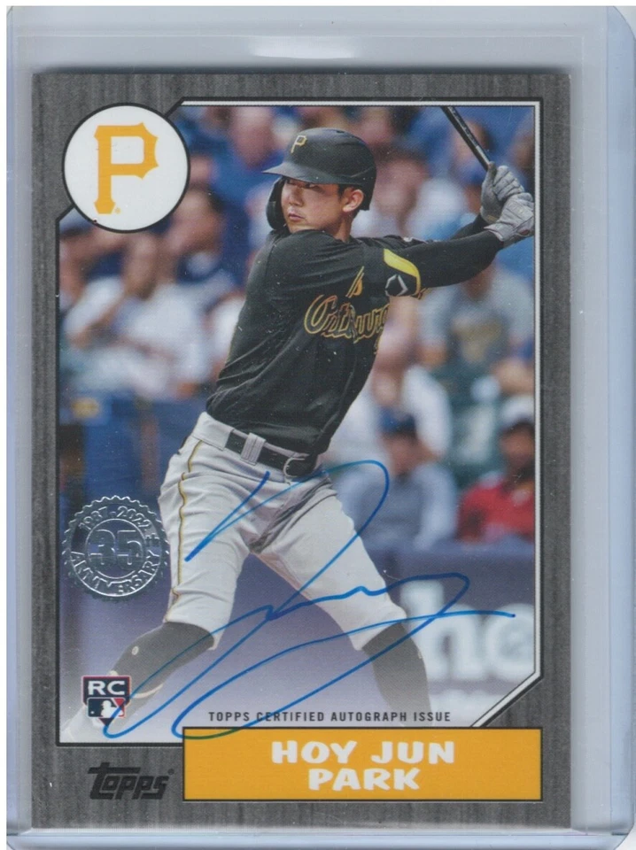 2022 Topps 87 throwback 35th Autograph Hoy Jun Park Black Border 74/199 Pirates - Image 1 of 1