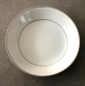 Harmony House China Mary 3835 White w/ Platinum Trim - 6" COUPE CEREAL BOWL - Picture 1 of 5