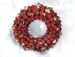 11" CHRISTMAS HOLIDAY WREATH w/ FAUX RED ICED CHERRIES & GOLD METALLIC LEAVES - Picture 1 of 2