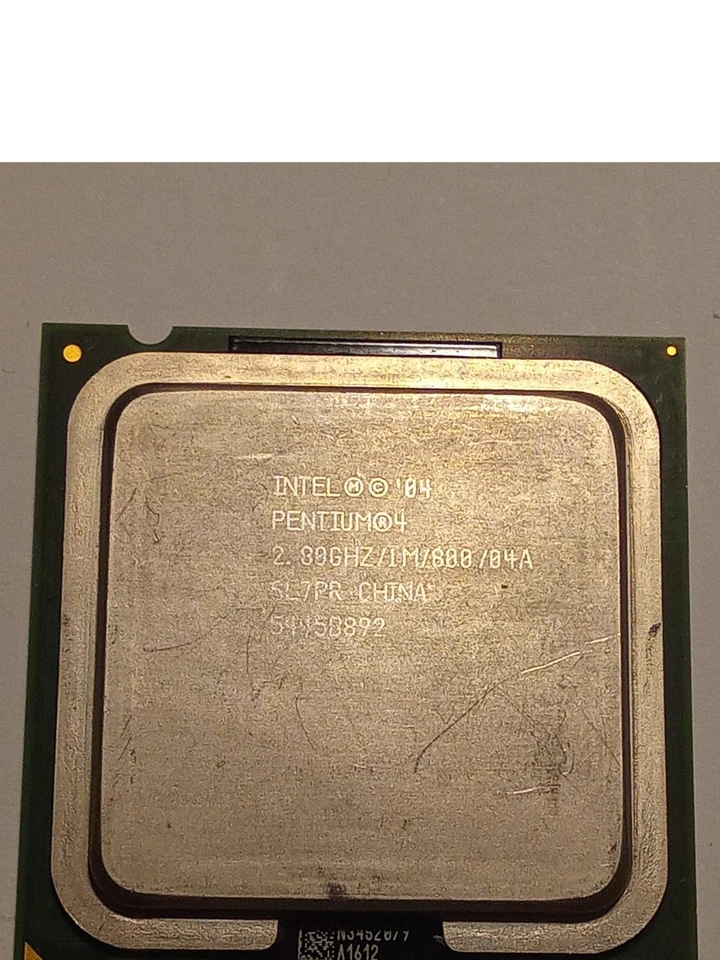 CPU INTEL Pentium 4 SL7PR 2.8GHz/1M7800704A socket LGA 775 - Immagine 1 di 1