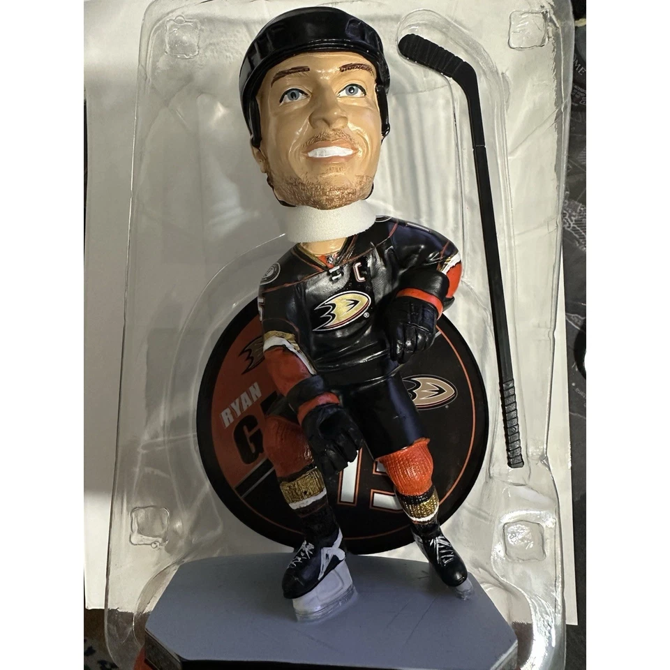 Bobble Anaheim Ducks Ryan Getzlaf NHL Forever Collectables Bobblehead 29/2016 - Image 1 of 4