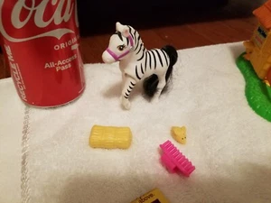 Kenner Littlest Pet Shop 1993 Zoo Nursery Pets Zoo Baby Zebra Complete - Picture 1 of 4