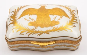 A French porcelain musical box, with gilt metal mounts painted in gold - Picture 1 of 16