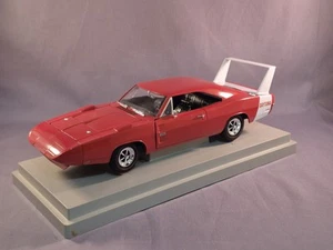 1969 Dodge Charger Daytona 426 c.i. Hemi Red White Ertl American Muscle 1:18 - Picture 1 of 10