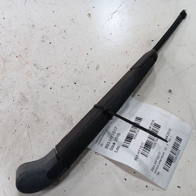 Hyundai Elantra Wiper Arm Rear  2017 2016 2015 2014 2013 - Image 1 of 4