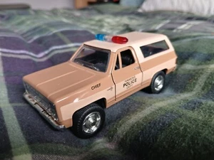 JADA Hollywood Rides, Stranger Things, Hoppers Chevy Blazer, 4x4 truck SUV 1.24 - Picture 1 of 1