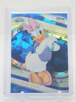 DAISY DUCK 2025 TOPPS CHROME DISNEY SAPPHIRE Q3824 - Image 1 of 2
