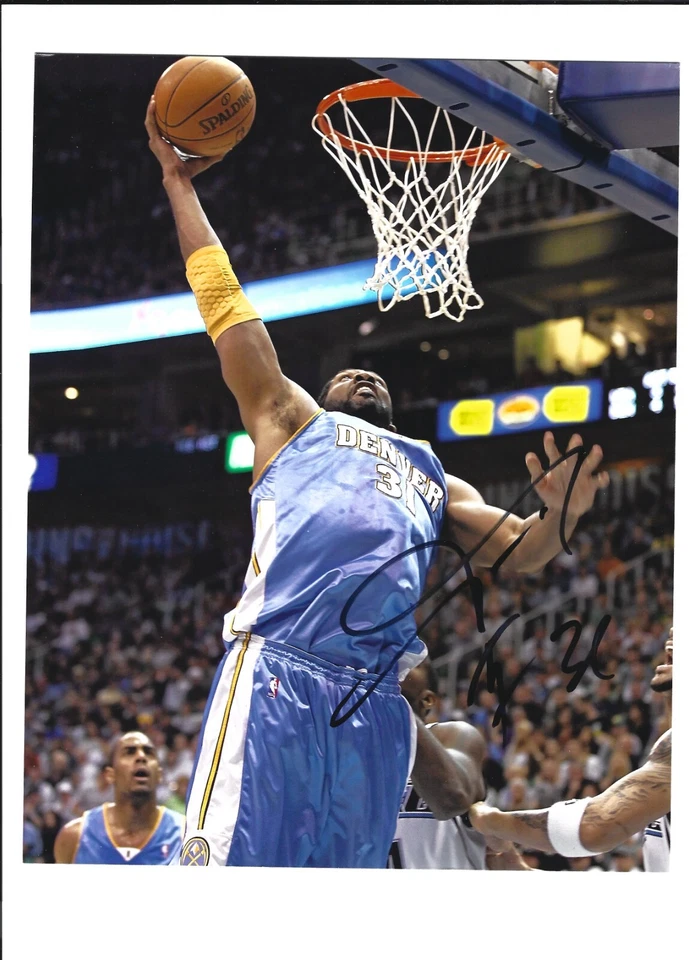 Nene Hilario 亲笔签名签名 8 x 10 英寸照片 NUGGETS POSE 4 — 第 1/1 张图片