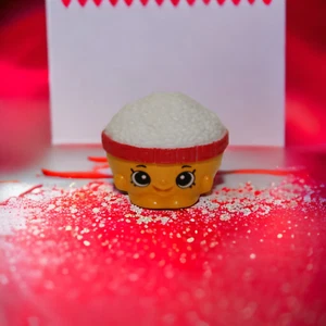 Shopkins Riley Rice Chinese Travelers #8-123 Season 8 Classic Finish - Picture 1 of 3