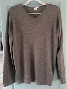 Mens JOHN SMEDLEY Grey V-Neck Merino Wool Jumper Size M - Picture 1 of 4