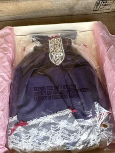 Muñeca Mme Alexander 16" Little Women Journals "Meg's Holiday Dress" con caja 18790 - Imagen 1 de 10
