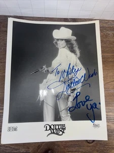 COUNTRY ARTIST DOTTIE WEST (1932-1991) AUTOGRAPH 8 x 10 PHOTO~ - Picture 1 of 4