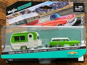 Maisto Tow & Go 1962 Chevy Biscayne Wagon with Classic Craft Caravan - New - Picture 1 of 4