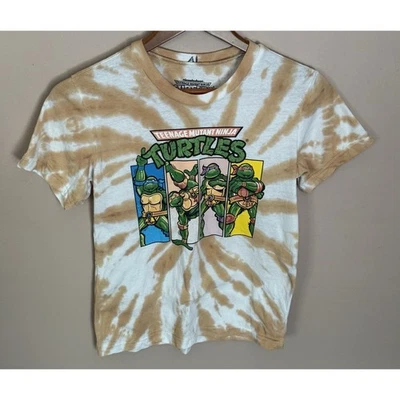Camiseta Teenage Mutant Ninja Turtles Tie dye niños pequeños héroes en media cáscara Foto 1 de 3