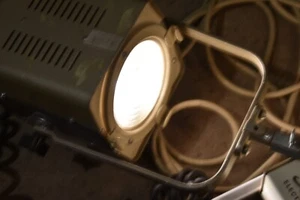 AE36 FLASH SPOT light 4 INCH FRESNEL PHOTOGENIC - Picture 1 of 6