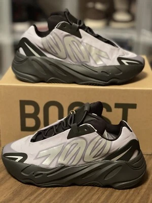 Nuevo | ADIDAS | Yeezy Boost 700 MNVN | Geoda | Para hombres US 5.5 GW9526 | ¡RARO!! Foto 1 de 4