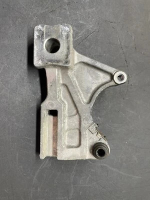 2013 Suzuki GW 250 Rear Brake Caliper Bracket Mount 13-18 Gw250 Tire OEM - Image 1 of 4