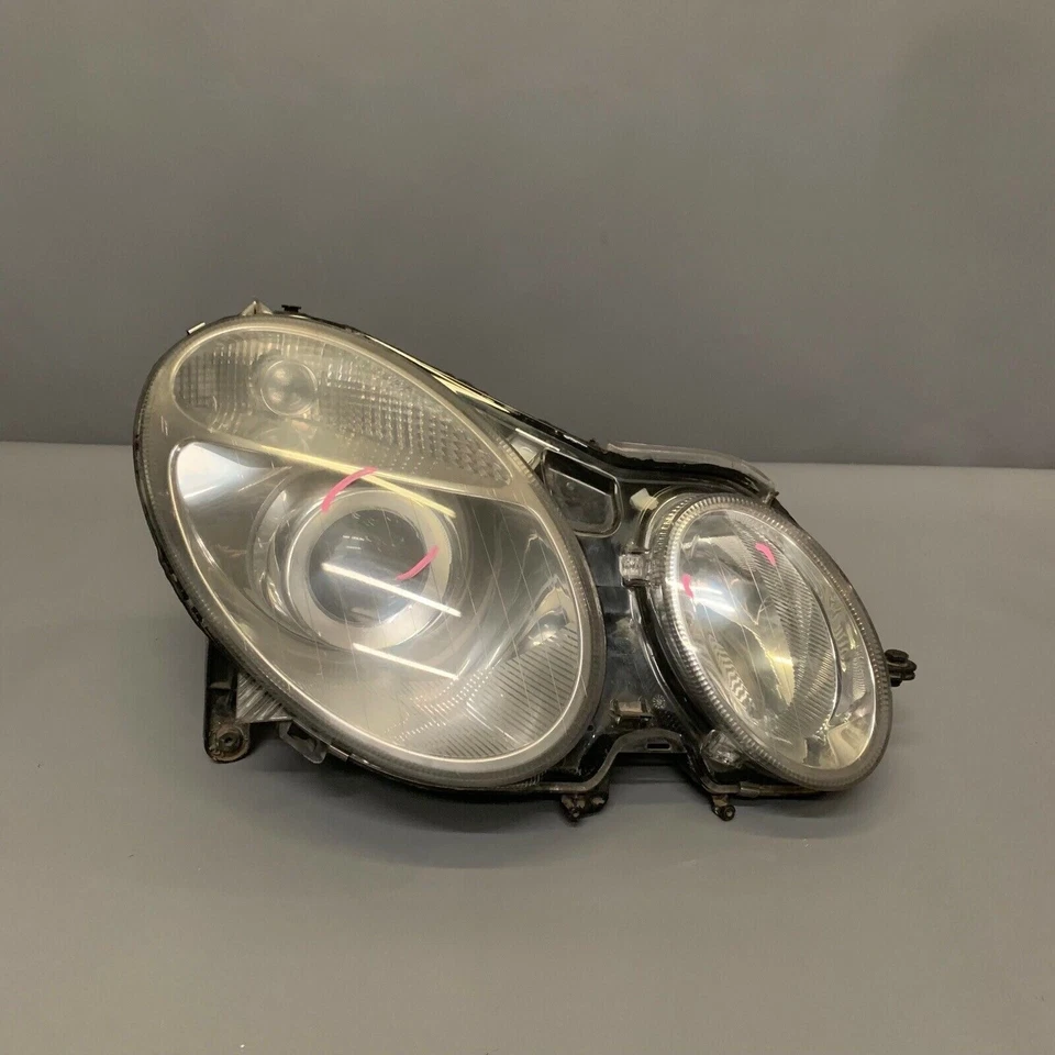 Farol Mercedes Benz E320 E350 lado direito 2003 2004 2005 2006 halogênio fabricante de equipamento original - Imagem 1 de 4