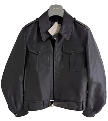 NUEVO CON ETIQUETAS Tom Ford Chaqueta Militar Abotonada Negra Cinturón Talla Pequeña 48 EU Calce Relajado Foto 1 de 4