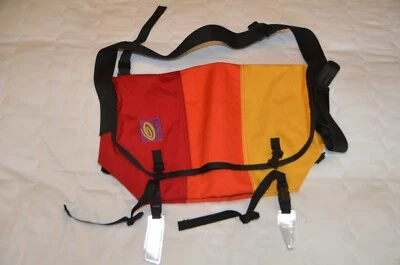 Timbuk2 Designs, Classic Messenger Bag 18" x 13" Unused - Imagem 1 de 4