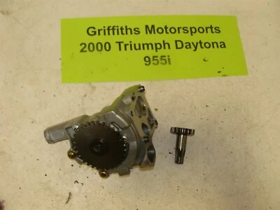 Bomba de aceite del motor Triumph Daytona 955i 2000 con transmisión de engranajes OEM Foto 1 de 4
