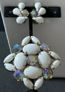 Vtg White Milk Glass AB Rhinestone Star Pin & Earrings Clip On Juliana Style EUC - Picture 1 of 13