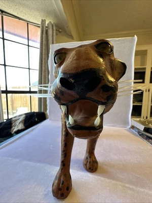 "Bigotes vintage de cuero envueltos en papel maché guepardo/vidrio de leopardo ojos 14"" X 7""" Foto 1 de 4