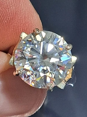 *CERTIFIED* HUGE 11.30 CT. ROUND BRILLIANT CUT WHITE HPHT DIAMOND RING SIZE 7 L2 - Image 1 of 4