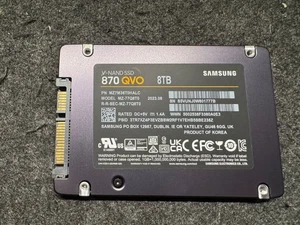 Samsung 870 QVO 8TB 2.5 Inch Internal SSD - MZ-77Q8T0B/AM - Afbeelding 1 van 6