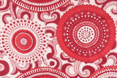 1.0 Yard Connecting Threads Fabric Rhapsody in Red Calo 1960s Look Circle Design - Image 1 of 4
