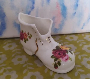 Vintage, Finsbury , Boot - Ornament / Display, Fine Bone China ,2" . - Picture 1 of 8