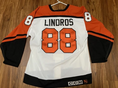 Vintage Authentic CCM Philadelphia Flyers Eric Lindros Jersey 90s Center Ice L Cover