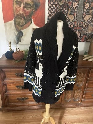 Suéter Forever 21 Mujer M Azul Marino Marfil Cuello en V Cárdigan Reno Usado en Excelente Condición Foto 1 de 4