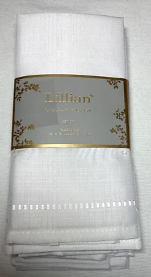 LILLIAN AUGUST  NAPKINS (8) WHITE 18 X 18  100% POLYESTER NIP - Image 1 of 2