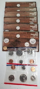 ☆1 Set from Lot☆ 1985 P D Uncirculated Coin Set - Picture 1 of 1