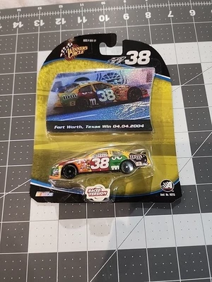 Elliott Sadler #38 M&M's '04 Texas Win Raced Version 1:64 Winners Circle Diecast - Image 1 of 2