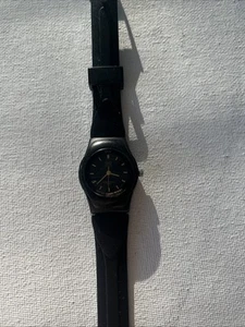 Q & Q Women’s 9” Black Watch Resin Band New Battery - Picture 1 of 7