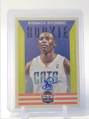 BISMACK BIYOMBO 2012-13 PAST AND PRESENT ROOKIE AUTOGRAPH RC AUTO Q5649 - Image 1 of 2