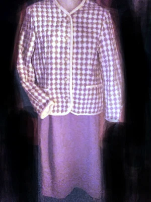 2件装LAVENDER羊毛混纺套装、夹克和裙子 — 第 1/4 张图片