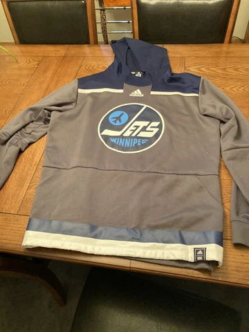 Winnipeg Jets NHL Adidas Reverse Retro Hooded Sweatshirt Men’s Size XL Cover