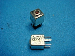 (1) Inductor variable blindado subminiatura CADDELL BURNS 6740-21 4,7UH - Imagen 1 de 4